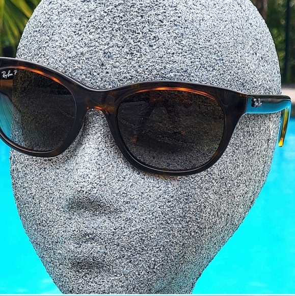 RAY-BAN Brown Gradient Rectangular Sunglasses, New - Picture 6 of 15